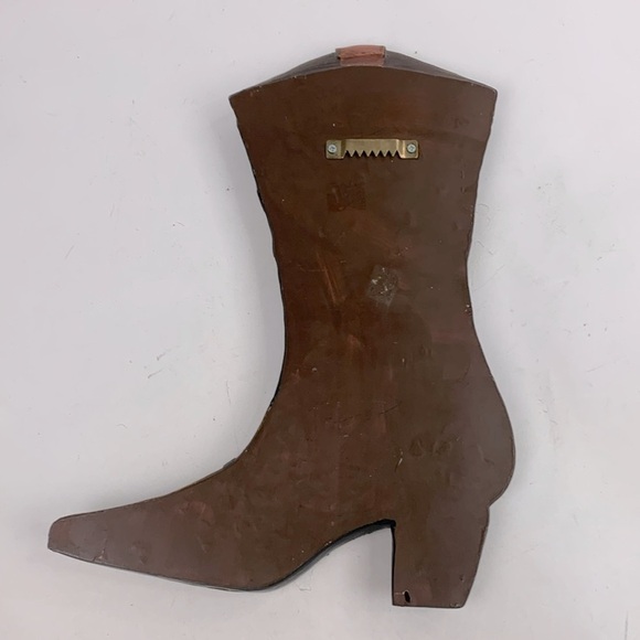 Cowboy Boot Western Resin Wall Hanging Brown Tan Hook in back - Picture 5 of 10
